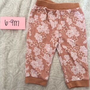 ❤️ NWOT Infant Quilted Texture Blush Pink Floral Sweatpants, 6-9 Months